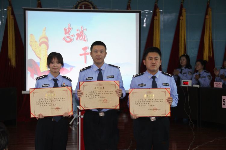 5baddf3bf0422.jpg c828754f85200001284eaaf11c26b8a0.jpg