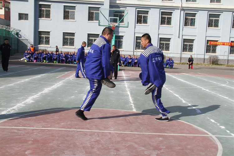 5bd1558db885e.jpg eb76f5063ec340a5baad5a32aad128e6.jpg